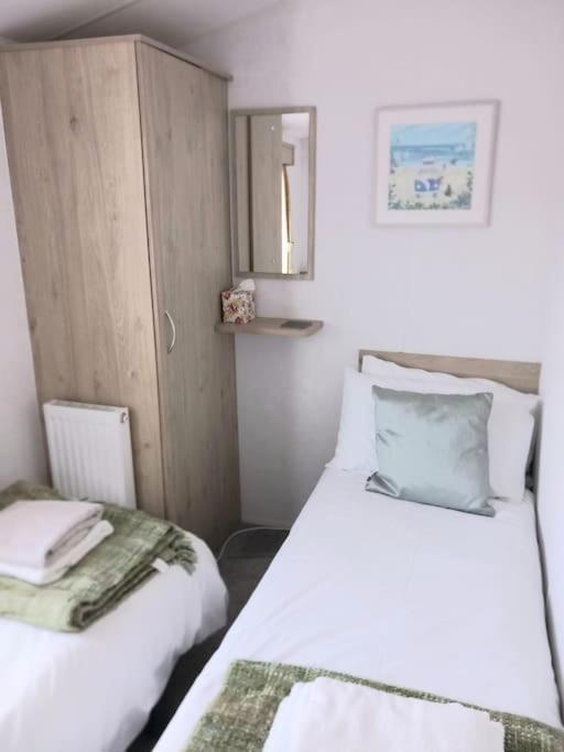 Sea Breeze, Modern, Cosy Holiday Home Haverigg Buitenkant foto