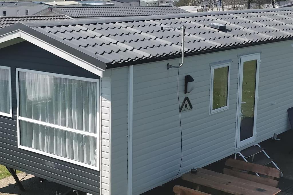 Sea Breeze, Modern, Cosy Holiday Home Haverigg Buitenkant foto